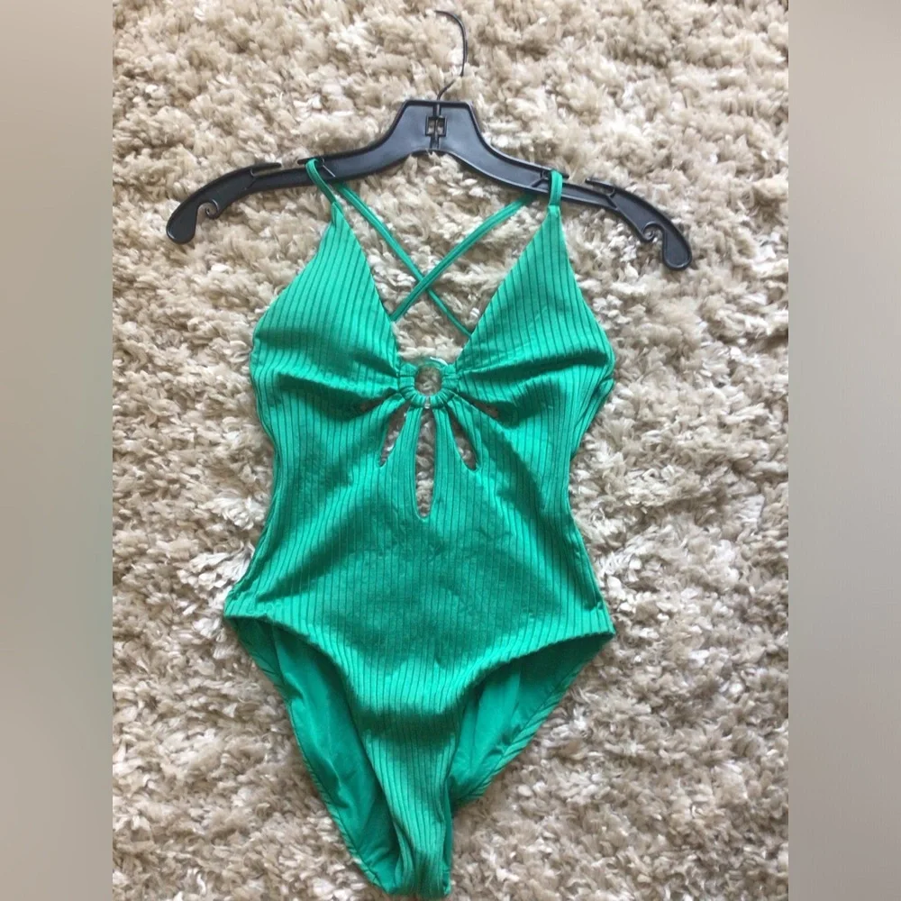 Trina Turk Olympia Petal Cutout One Piece Swimsuit Green Size 2 NWOT - Picture 3 of 5